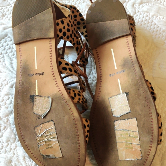 Dolce Vita Leopard Sandals - Picture 2 of 4